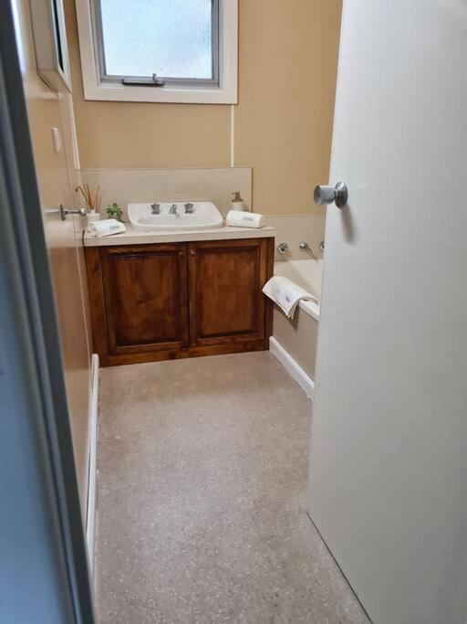 Вілла Holiday House On Sale Tullah Екстер'єр фото