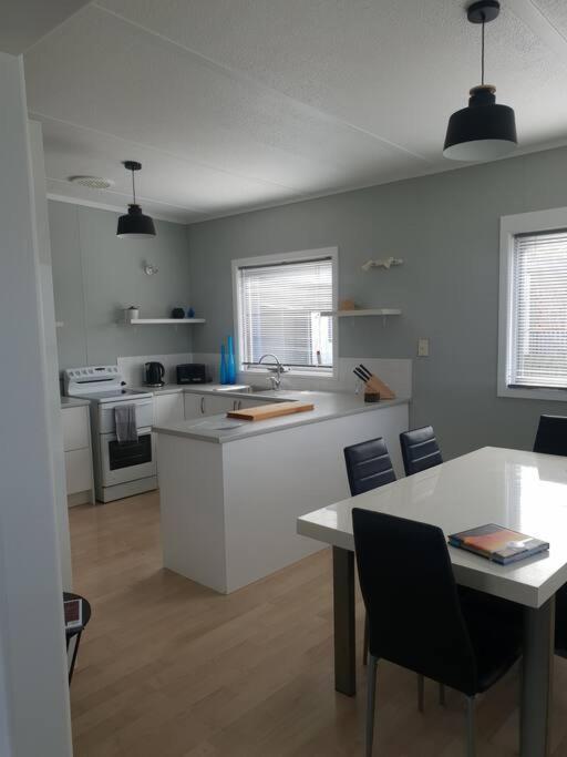 Вілла Holiday House On Sale Tullah Екстер'єр фото